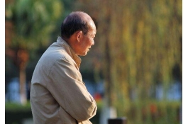 老人萬(wàn)元被騙，仁杰偵探能否主持公道？